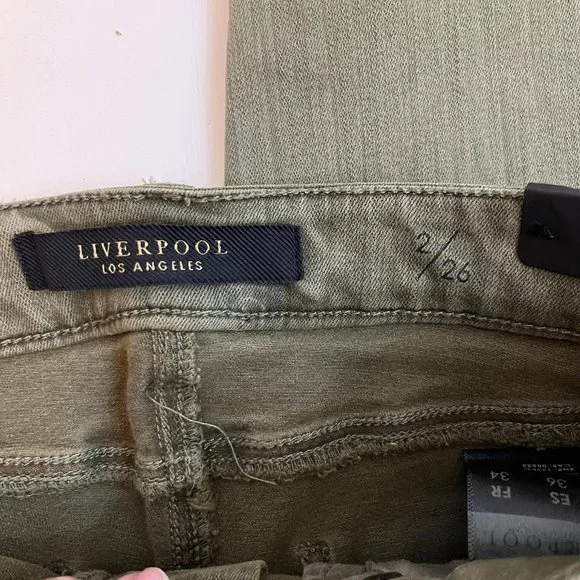 Liverpool Jeans Company Olive Avery Crop - Size 2/26 - Picture 2 of 9